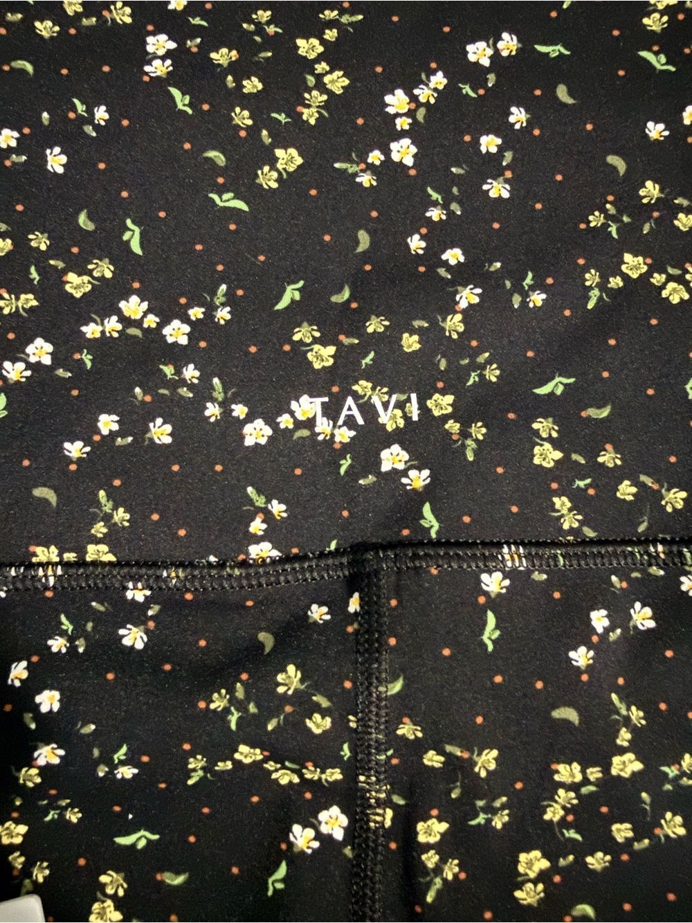 TAVI NWT TaviSculpt High Waisted 7/8 Leggings Tights Flourish Black Floral Large - Picture 5 of 10